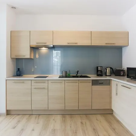 - Konopnickiej 10 * سفينويتشي